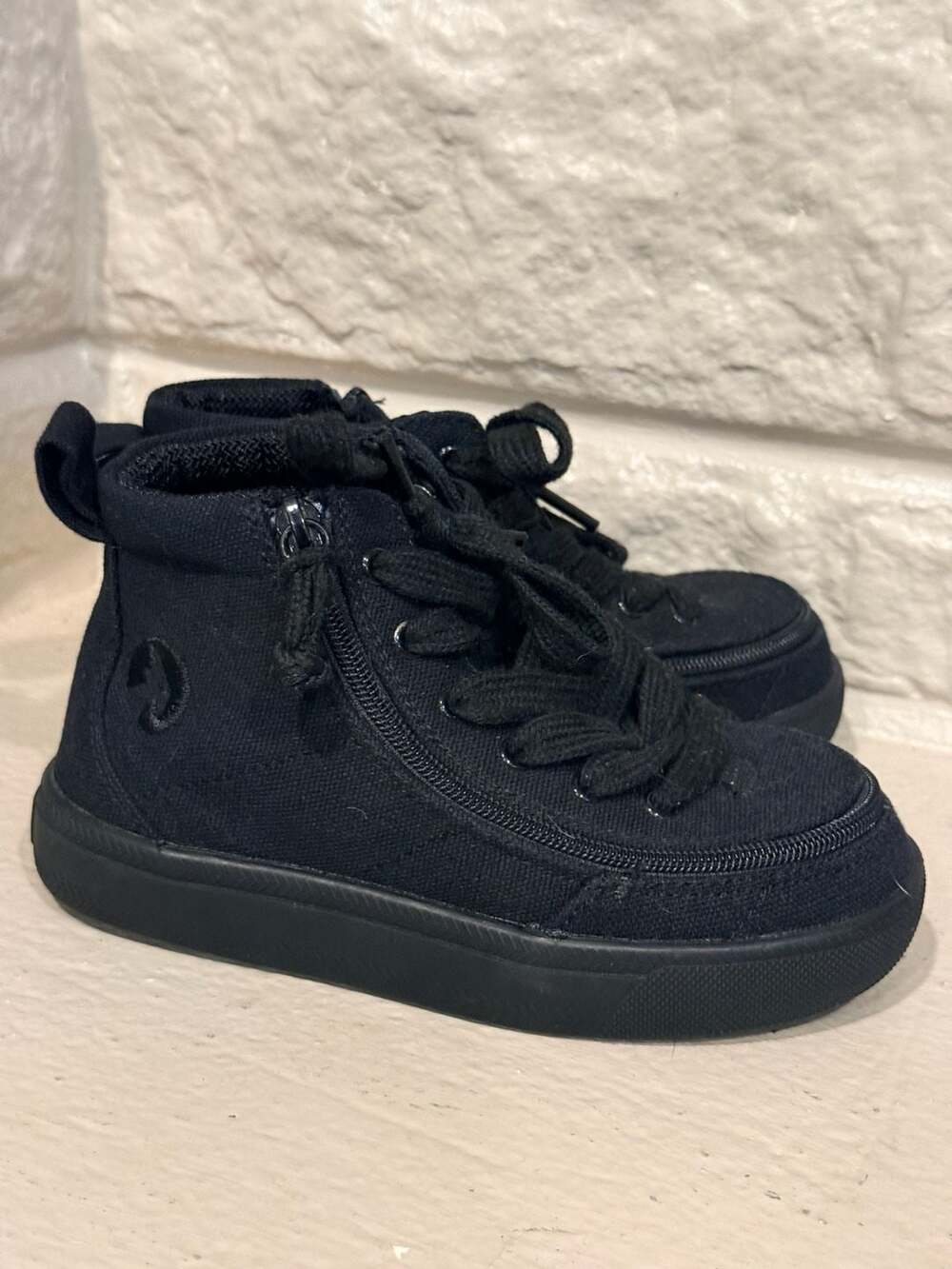 BILLY Footwear Classic High Top Sneakers Black Size 9